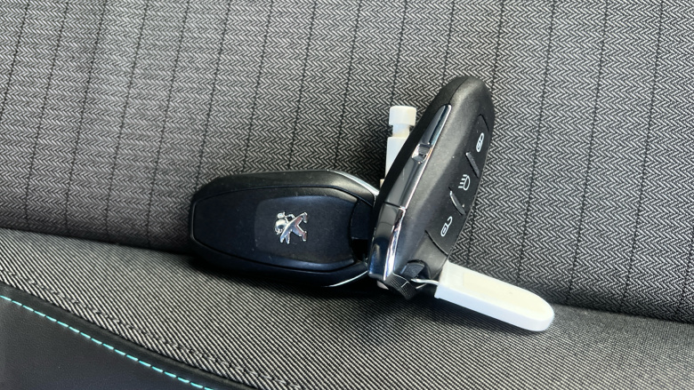 Peugeot 208 1.2 PureTech 100 Allure Premium 5dr Petrol Hatchback